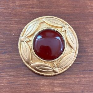 MONET Smithsonian Egyptian Revival Gold Tone Faux Carnelian Cabochon Brooch Pin